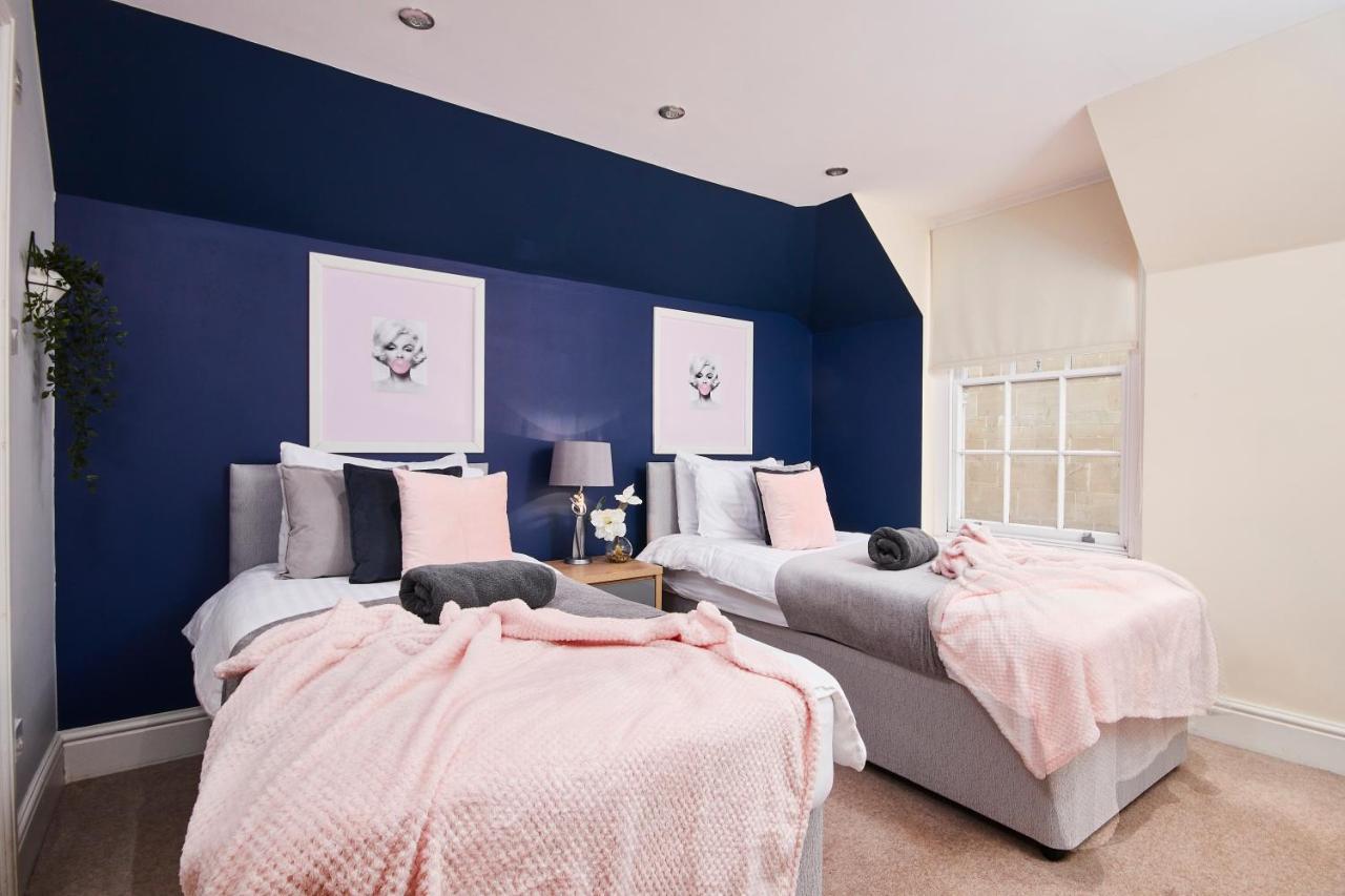 Striking Monroe Suite! Bath Extérieur photo